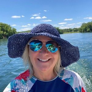 Meet your Posher, Deb